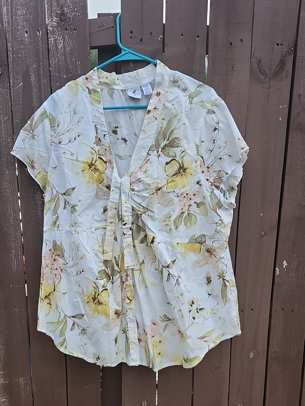 Caribbean Joe White Floral V-Neck Tie-Front Blouse